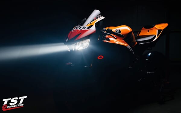 CBR600RR-13-19 イカリング付 LEDウィンカー｜AxxL