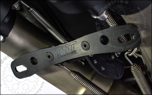 DUCATI848/1098/1198用フェンダーレスキット｜AxxL