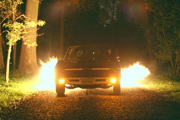 車やバイクのマフラーから炎を自由自在に Axxl