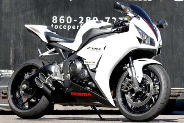 TOCE製目立ち度抜群なCBR1000RR用マフラー12-16｜AxxL