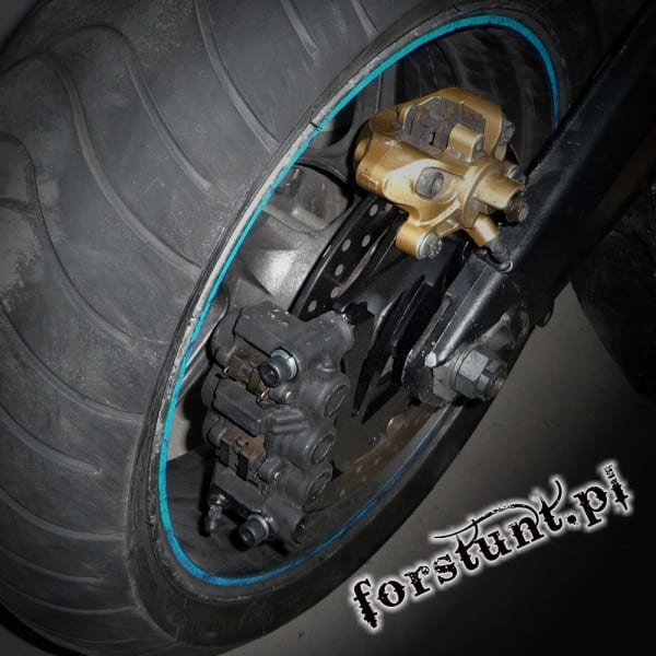 ZX-6R(05-12)用ForStunt製デュアルキャリパーブラケットver.2｜AxxL