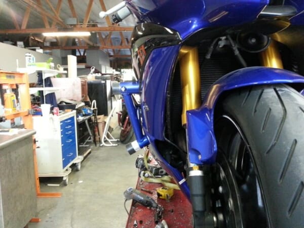 YZF-R6 (08-16) - 考え抜いた本気モデルスタントケージ|AxxL YZF-R6 (08-16) - 考え抜いた本気モデルスタントケージ|AxxL