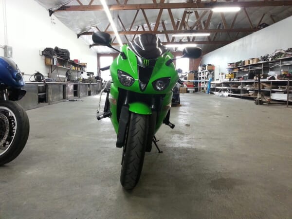 ZX-6R(07-08) - 考え抜いたスタント向けのスタントケージ｜AxxL