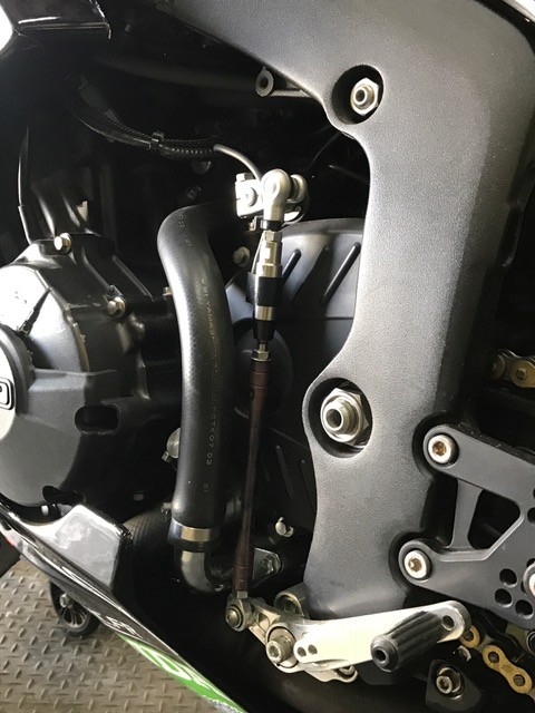 バイクにローンチコントロールやピットレーンリミッターを｜AxxL
