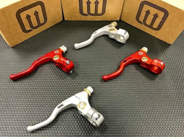 This side up 製 プロのスタントライダーも愛用しているクラッチ