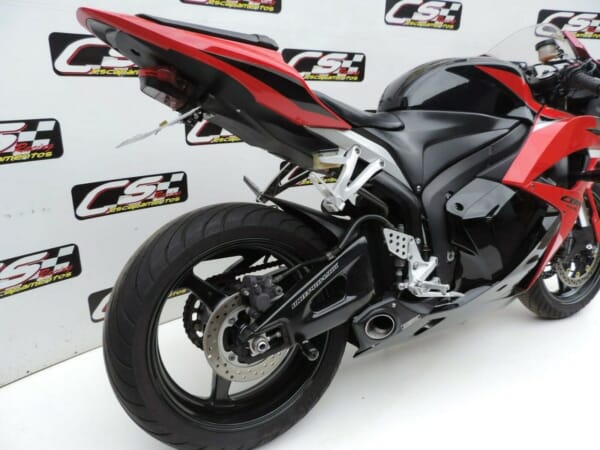 CSRacing製CBR600RR(PC40)用サイド出しマフラー！｜AxxL