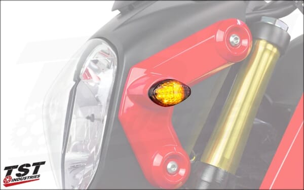 グロム用シャープで光量抜群！LEDフロントウインカー｜AxxL