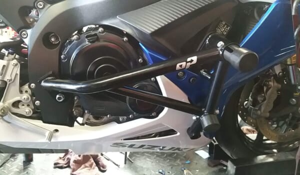 GSX-R600(11-22) - 考え抜いた本気モデルスタントケージ｜AxxL