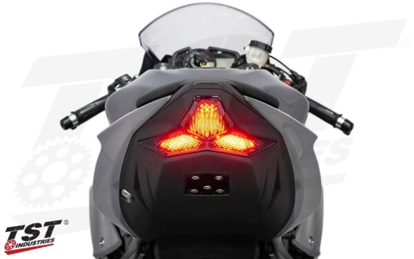 TST ウィンカー内蔵テールライト zx25r zx6r zx10r