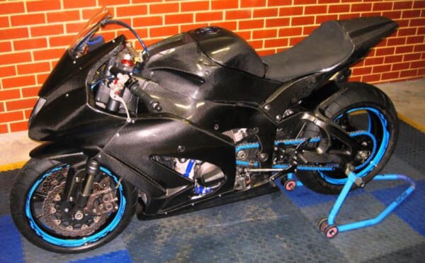 バイクをカスタムするならまずはステッカー！27色から好きな色を｜AxxL