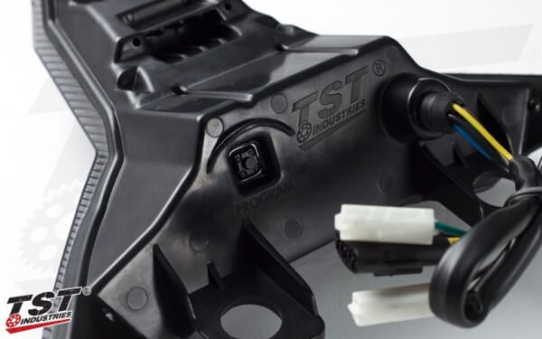 TST Industries ZX-10R (16-23) ウィンカー内蔵 LEDテールライト