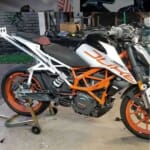 KTM-DUKE390が転倒しても無傷！？スタントケージ｜AxxL