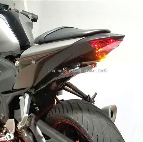 YZF-R25/R3にウインカー内蔵フェンダーレスでカッコよく！｜AxxL