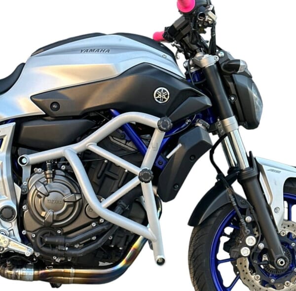 MT-07/XSR700 倒れても傷つかないスタントケージ｜AxxL