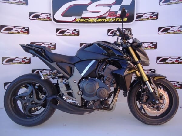 Cb1000r用レーシーでかっこいいサイド出しマフラーをお探しなら Axxl