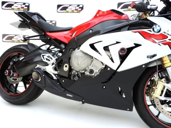 S1000RR用のMOTOGPのようなサイド出しマフラー！｜AxxL