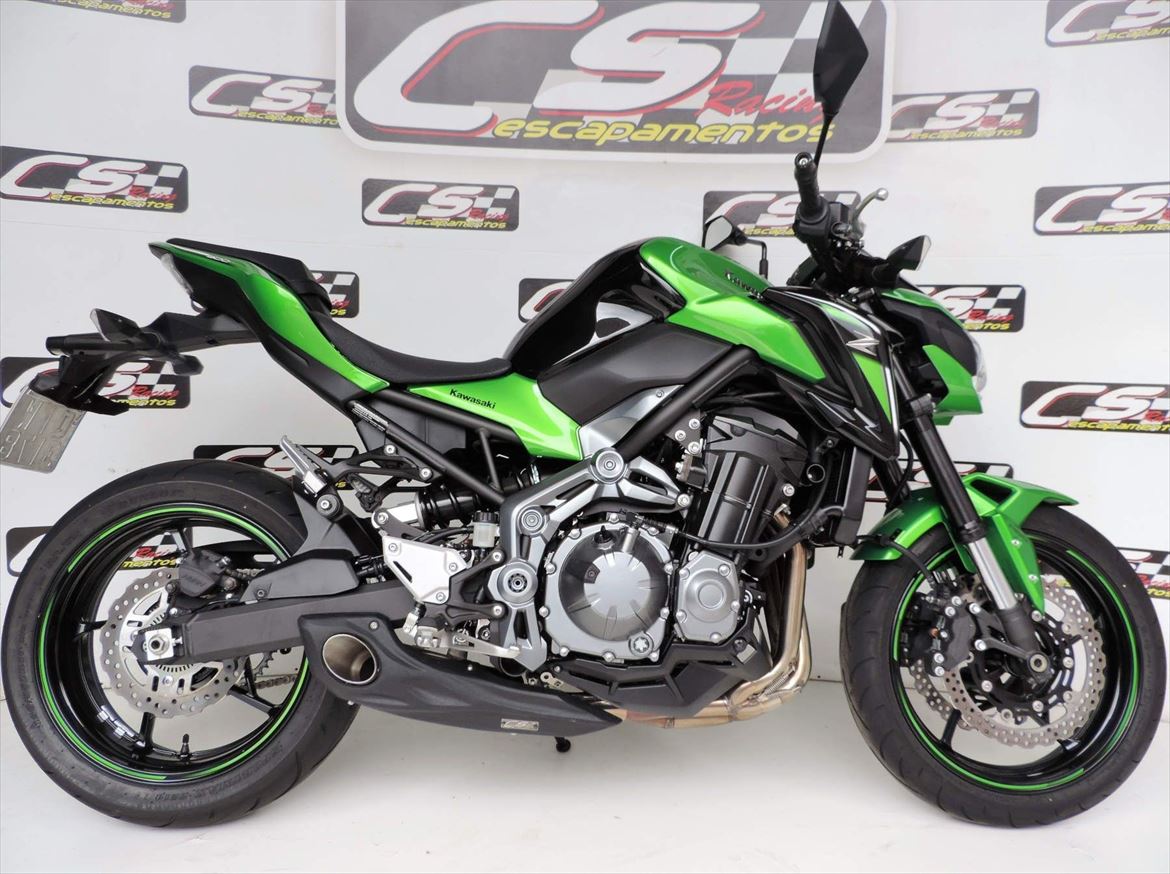 Z900 MOTOGPのようなレーシーなサイド出しマフラー！｜AxxL
