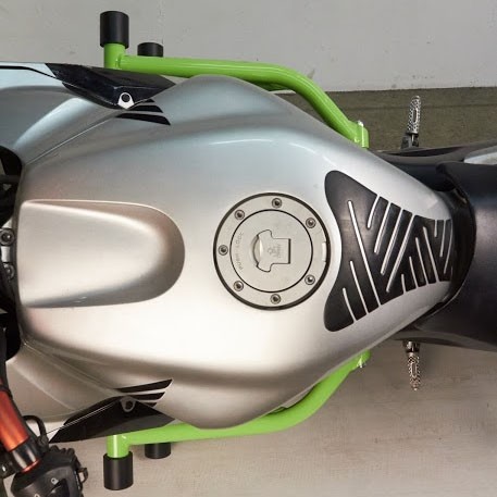 CBR600RR(03-06)用倒れても傷つかないエンジンガード｜AxxL