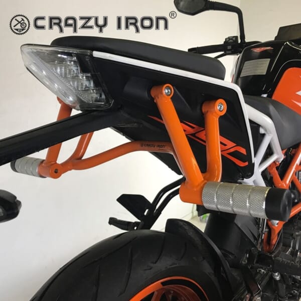 DUKE125/250/390用倒れてもマフラーなどに傷がつかないリアガード｜AxxL
