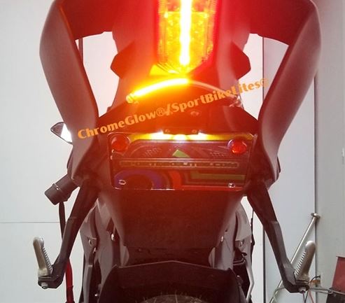 YZF-R6(17-) にウインカー内蔵フェンダーレスでカッコよく！｜AxxL