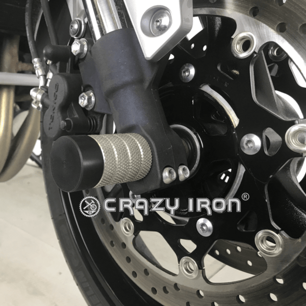 crazy_iron_pegi_v_os_perednego_kolesa_suzuki_gsr750