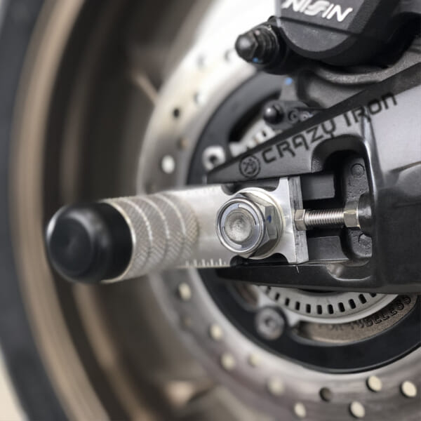 CB650R / CBR650R (19-)用の大型アクスルスライダー｜AxxL