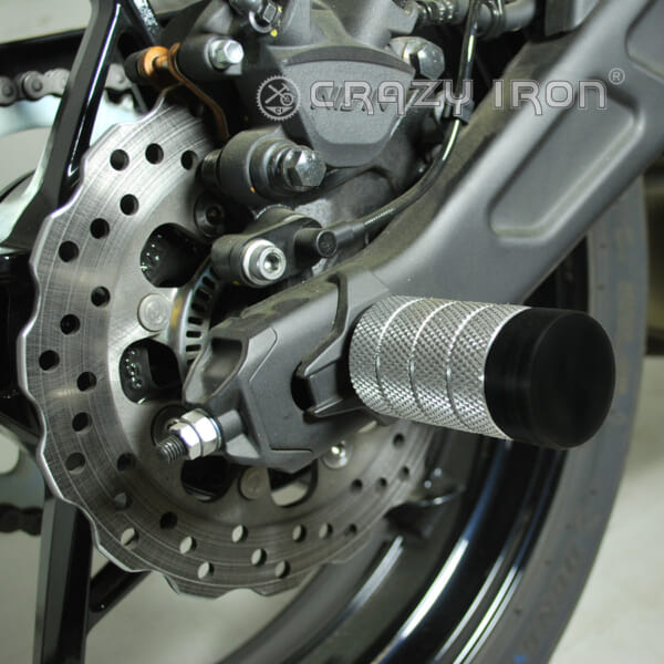Ninja 650 Z650 (17-20)用の大型アクスルスライダー｜AxxL