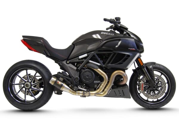 COMPETITION WERKES Diavel (11-18) スリップオン マフラー