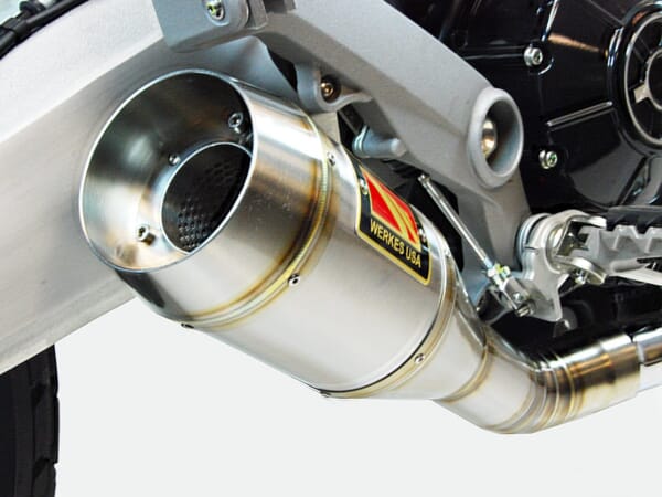 スーパーバイク選手権にも使用 COMPETITION WERKES マフラー｜AxxL