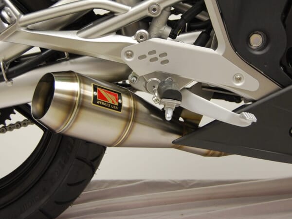 スーパーバイク選手権にも使用 COMPETITION WERKES マフラー｜AxxL