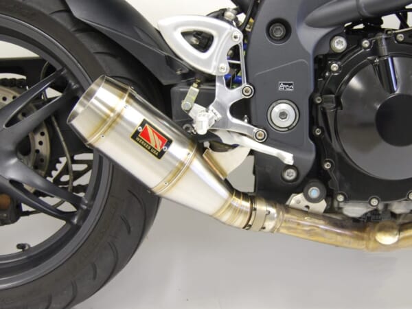 スーパーバイク選手権にも使用 COMPETITION WERKES マフラー｜AxxL