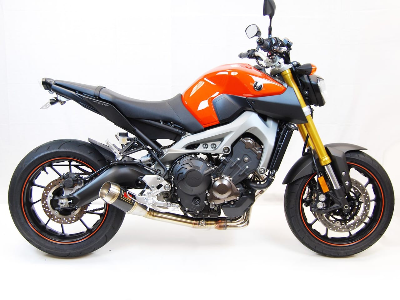 アールズギア製MT-09、XSR900、MT-09TRACER用フルエキマフラー - マフラー アールズギア製MT-09、XSR900、MT-09TRACER用フルエキマフラー - マフラー