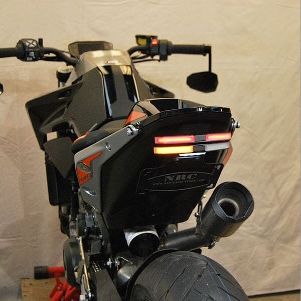 NRC KTM 790 Duke ウィンカー内蔵 Tuckedモデル フェンダーレスキット