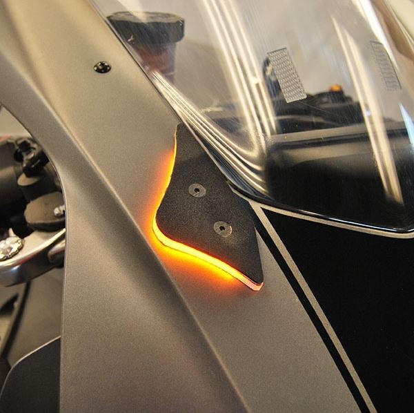 NewRageCycles LEDフロントウィンカー YZF-R1 15-19 : モトパーツ バイクカスタムパーツ 専門店 - 通販 -  Yahoo!ショッピング