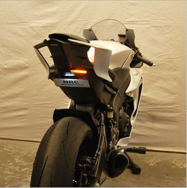 NRC YZF-R6 (17-) ウィンカー内蔵 Tuckedモデル フェンダーレスキット