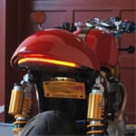 NRC製 Thruxton / 1200R (16-) 用ウインカー内蔵フェンダーレス