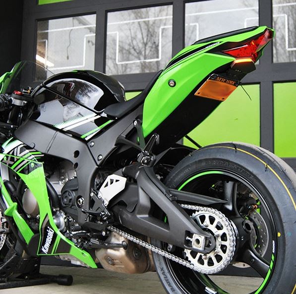 NRC ZX-10R (16-20) ウィンカー内蔵 Tuckedモデル フェンダーレスキット