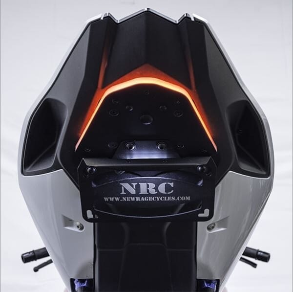NRC BMW S1000RR (19-22) ウィンカー内蔵 Tuckedモデル フェンダーレスキット