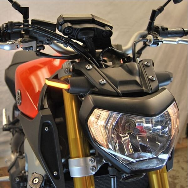 NRC製 FZ-09 / MT-09 (14-16)用 ポリカーボネイト LEDウィンカー｜AxxL