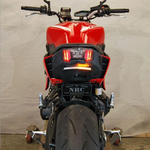 NRC製 MT-09 (17-) 用ウインカー内蔵フェンダーレス|AxxL