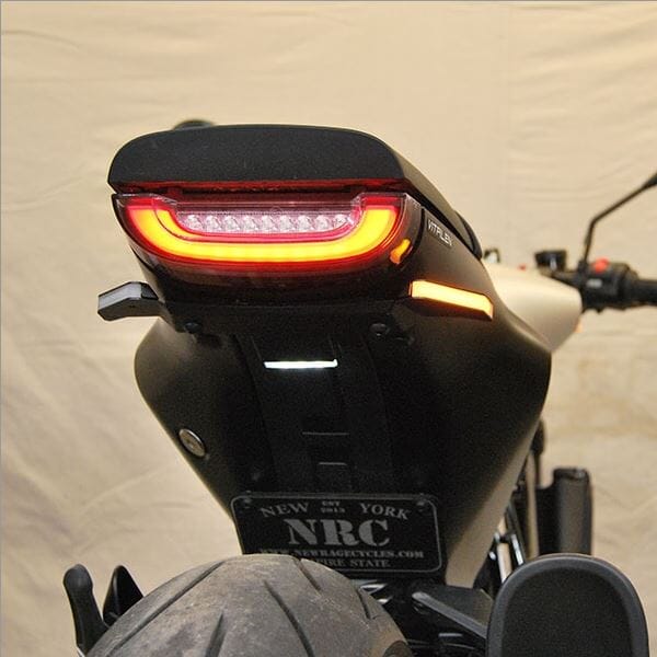 NRC製 Husqvarna Vitpilen 701 用ウインカー内蔵フェンダーレス