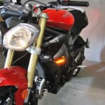 トライアンフ 純正 LEDウインカー フロントリアセット - メルカリ