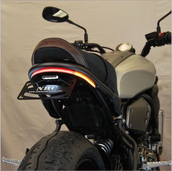 NRC製 XSR 700 用ウインカー内蔵フェンダーレス｜AxxL