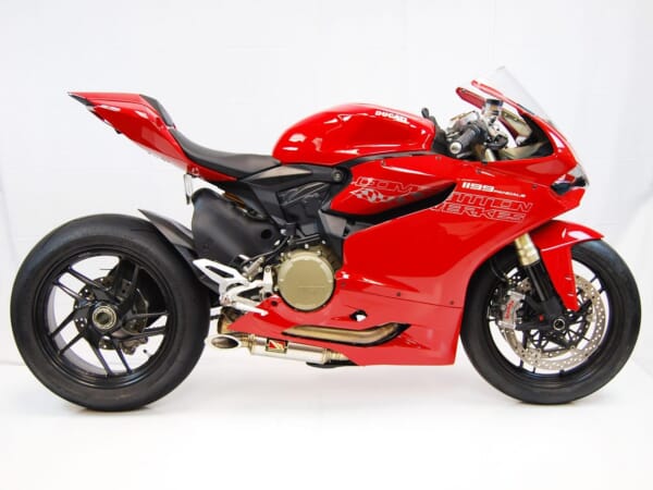 スーパーバイク選手権にも使用 COMPETITION WERKES マフラー｜AxxL