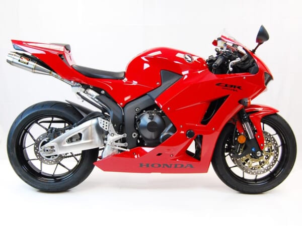 スーパーバイク選手権にも使用 COMPETITION WERKES マフラー｜AxxL