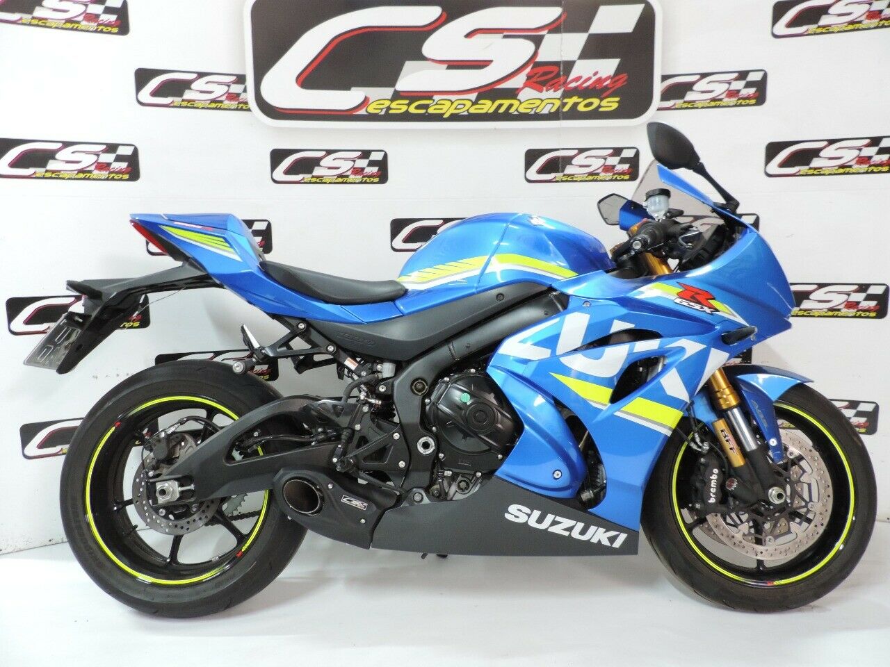 GSX-R1000(17-)にMOTOGPのようなサイド出しマフラー！｜AxxL