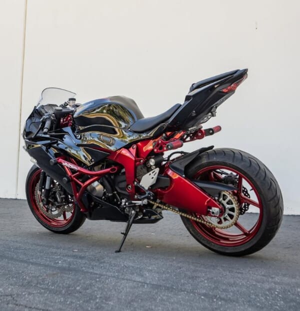 ZX-6R (09-23) 好きなポジションに設定できるアルミサブケージ｜AxxL