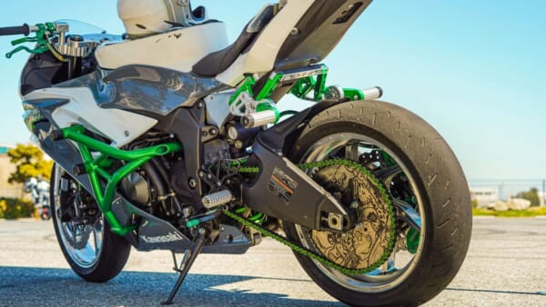 ZX-6R (09-23) 好きなポジションに設定できるアルミサブケージ｜AxxL