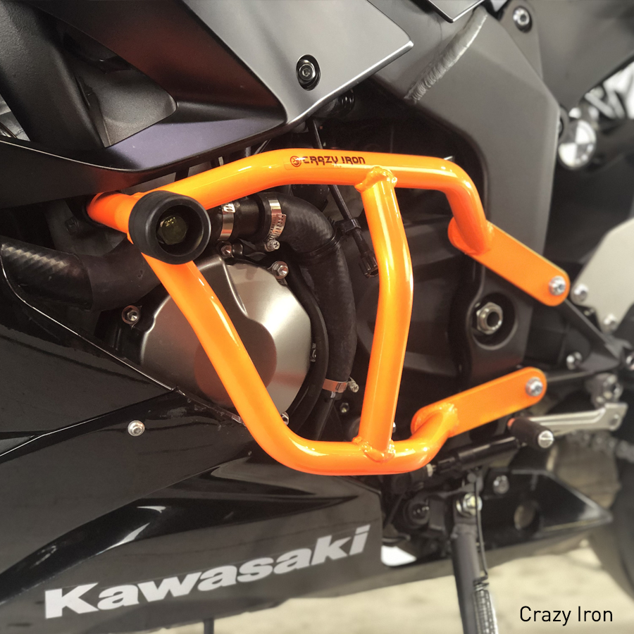 ZX-6R (07-08) 車両をしっかり保護できるエンジンガード｜AxxL