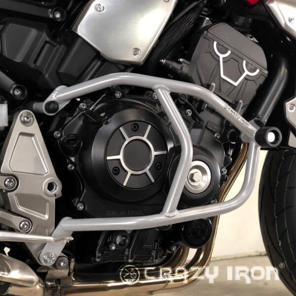 CB1000R (18-) 車両をしっかり保護できるエンジンガード｜AxxL